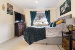 Master bedroom- click for photo gallery